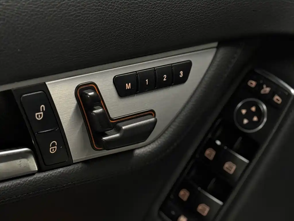 Mercedes-Benz C-Class 2012 — фото 13
