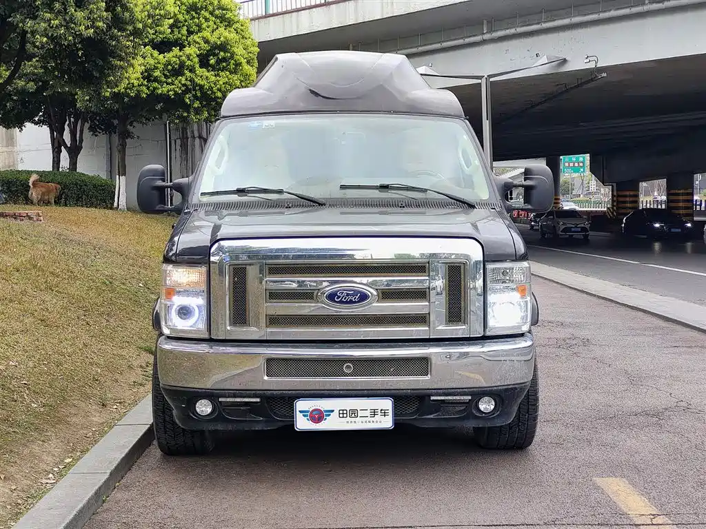 Ford E350 2016 — фото 2