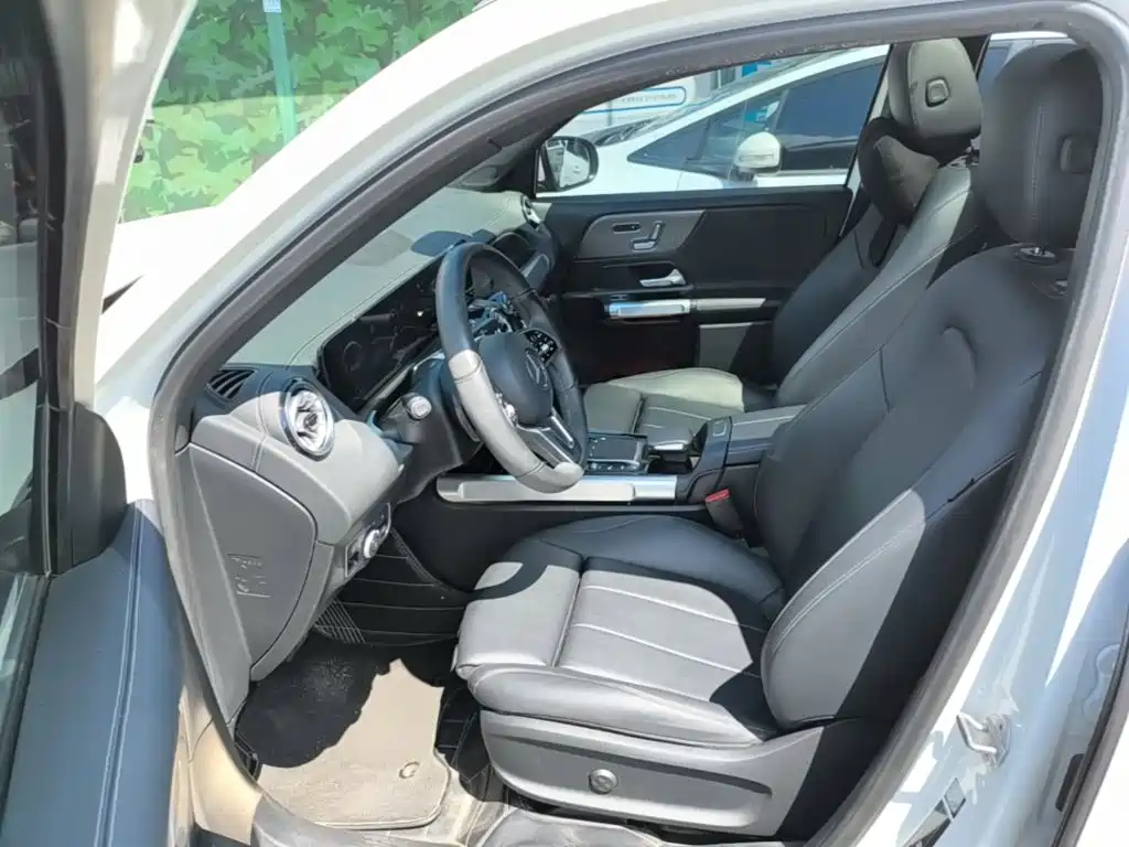 Mercedes-Benz EQB 2023 — фото 15