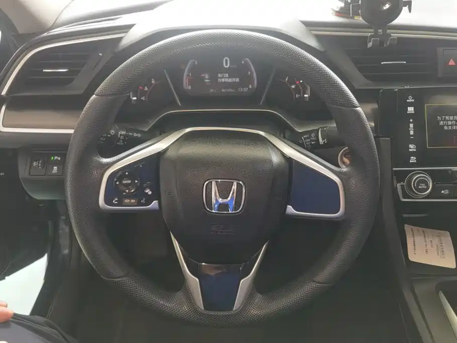 Honda Civic 2020 — фото 15