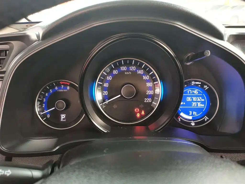 Honda Fit 2018 — фото 12