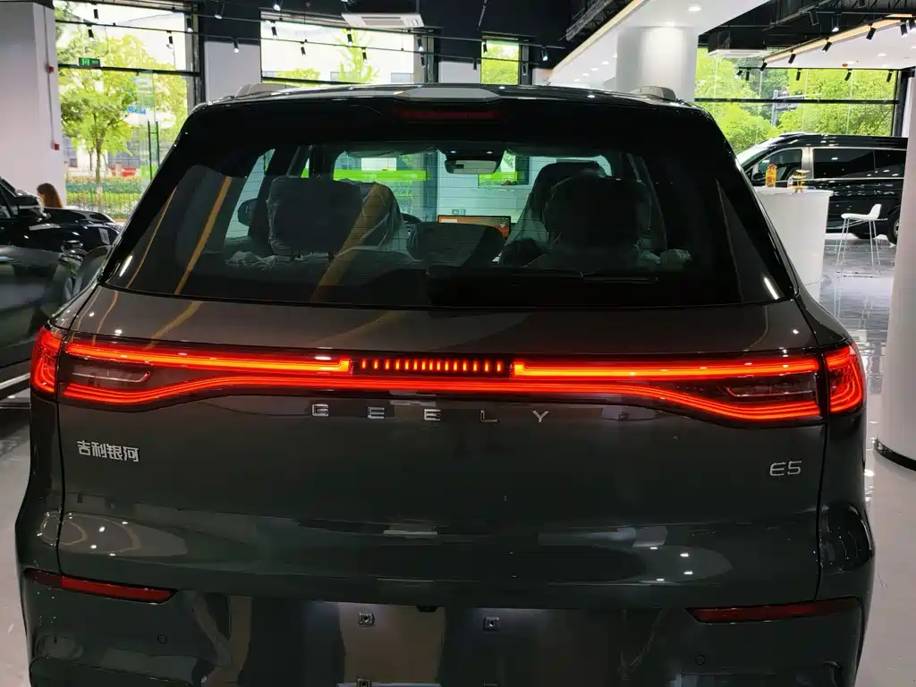 Geely Galaxy E5 2026 — фото 21