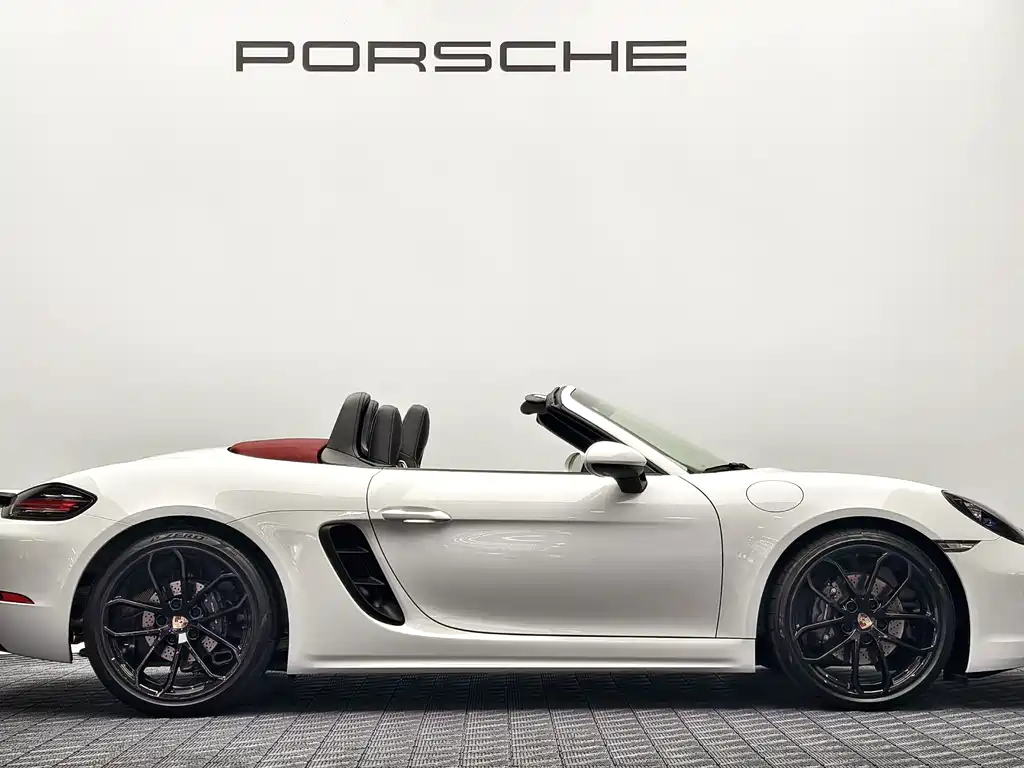 Porsche 718 2025 — фото 6