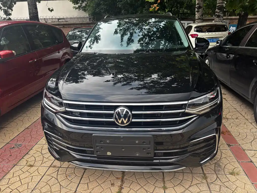 Volkswagen Tiguan L 2023