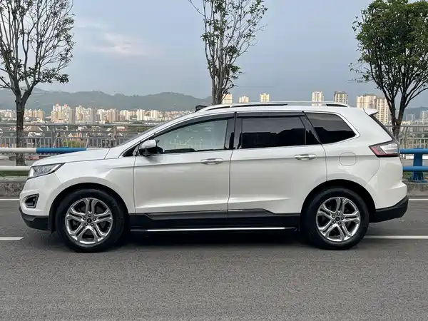Ford Edge 2016