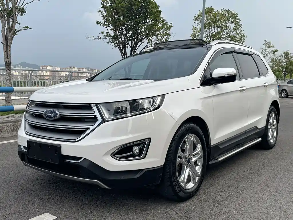 Ford Edge 2016 — фото 1