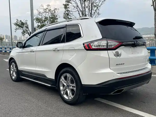 Ford Edge 2016