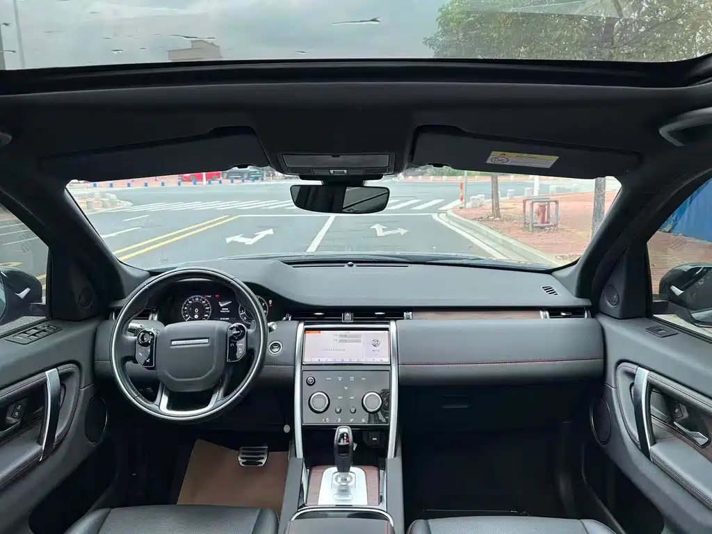 Land Rover Discovery Sport 2020 — фото 8