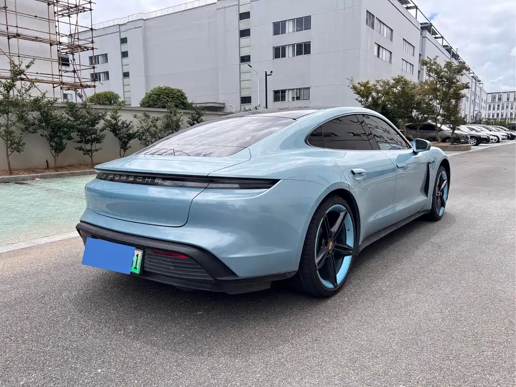 Porsche Taycan 2021 — фото 11