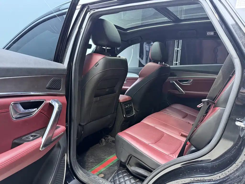 Jetour X70 PLUS 2022 — фото 10