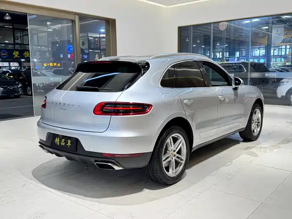 Porsche Macan 2015