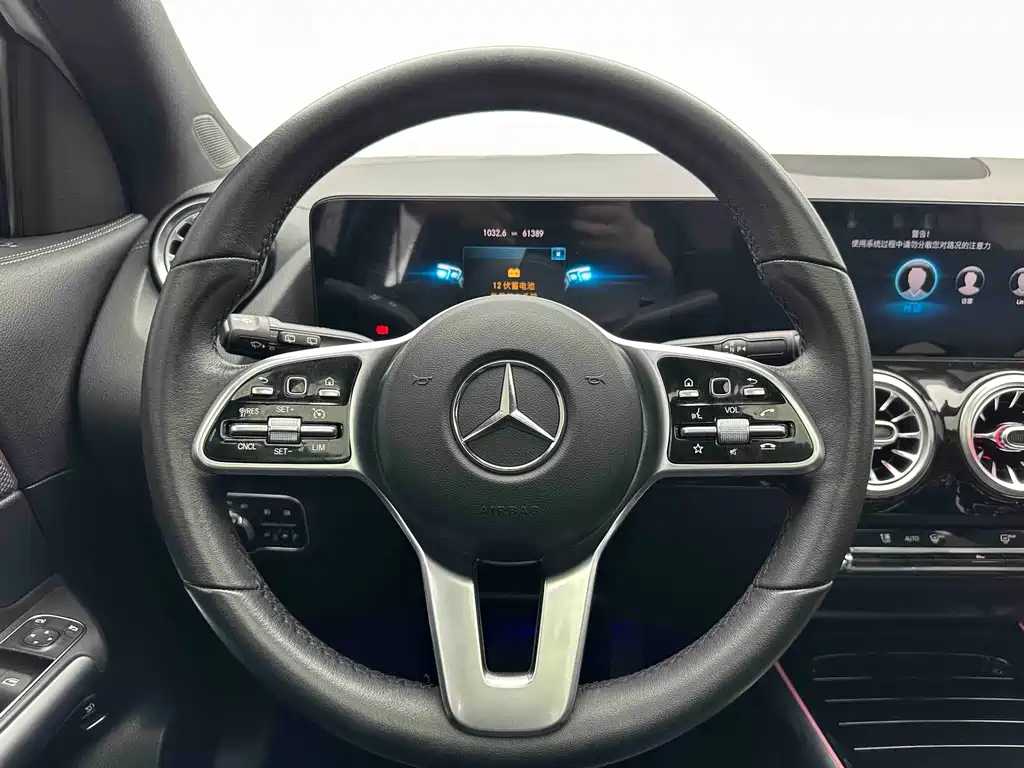 Mercedes-Benz GLA 2021 — фото 17