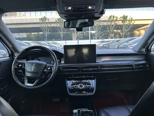 Lincoln Corsair 2021