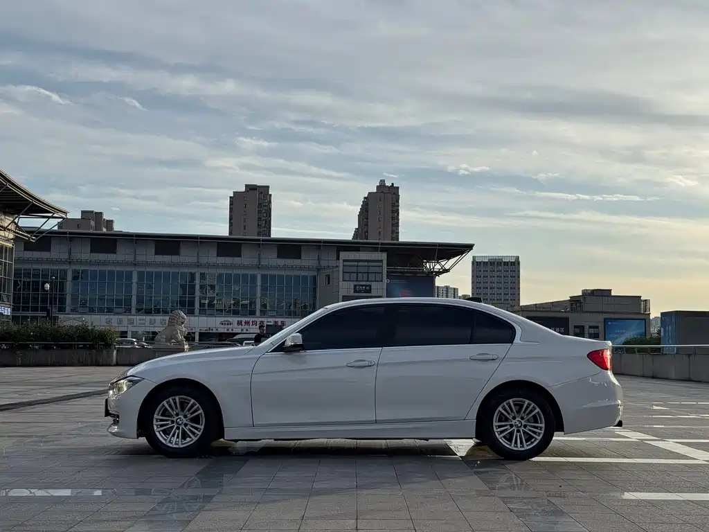 BMW 3 Series 2015