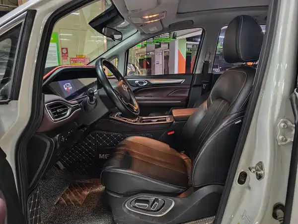 GAC Trumpchi M6 2022