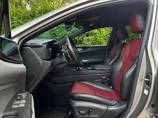 Lexus NX 2022