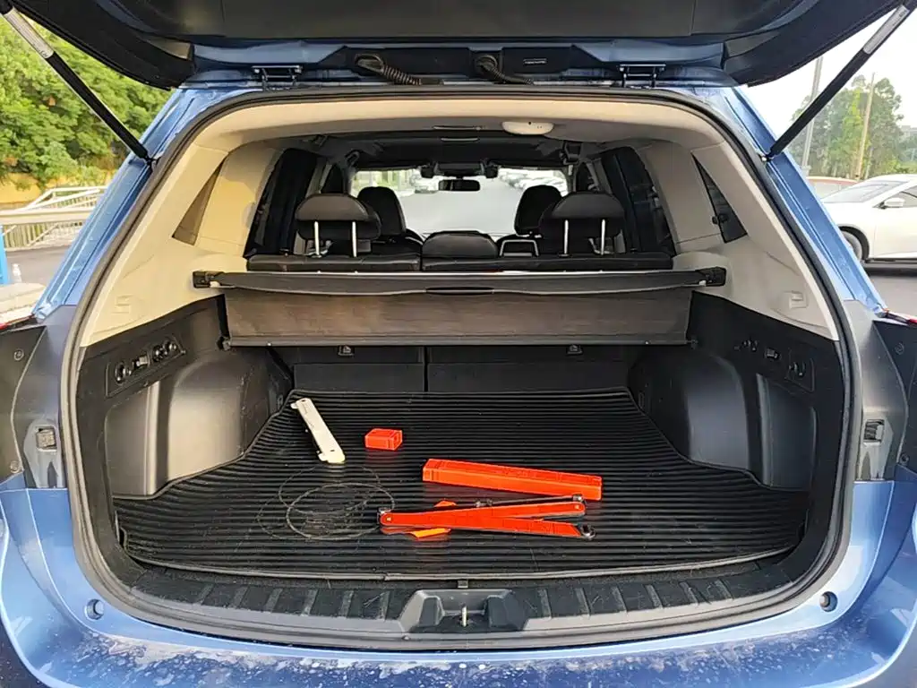 Subaru Forester 2018 — фото 19