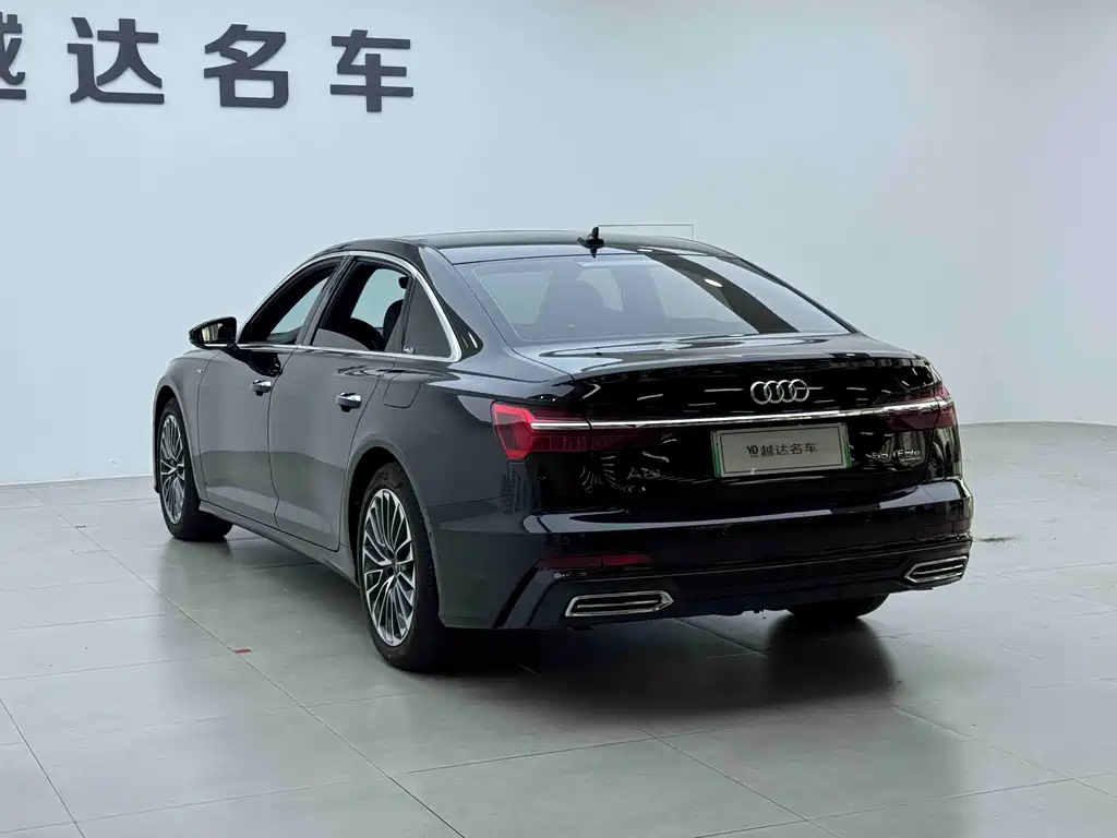 Audi A6L New Energy 2023 — фото 20