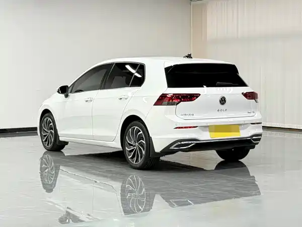 Volkswagen Golf 2023