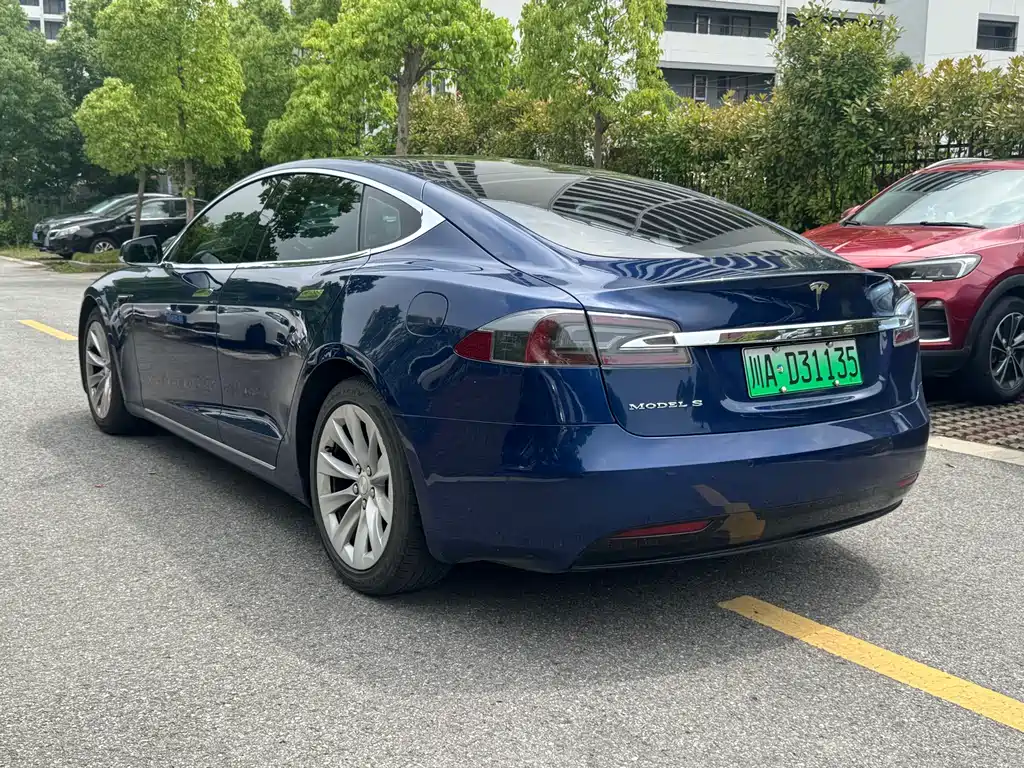 Tesla Model S 2018 — фото 7