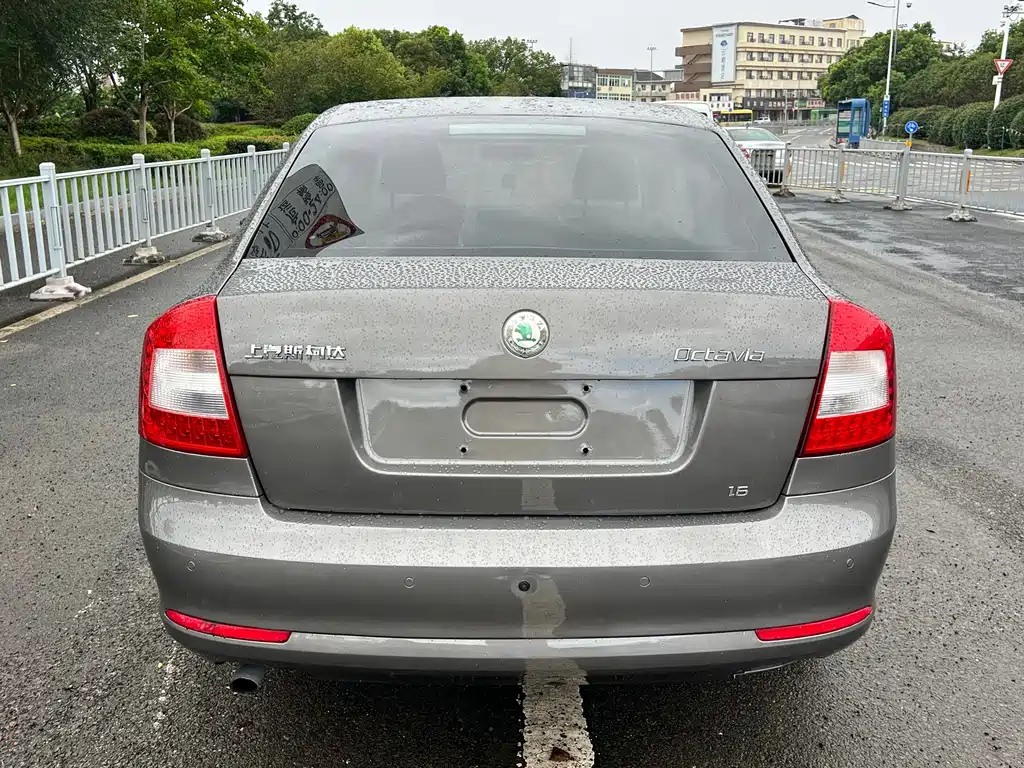 Skoda Octavia 2014 — фото 12
