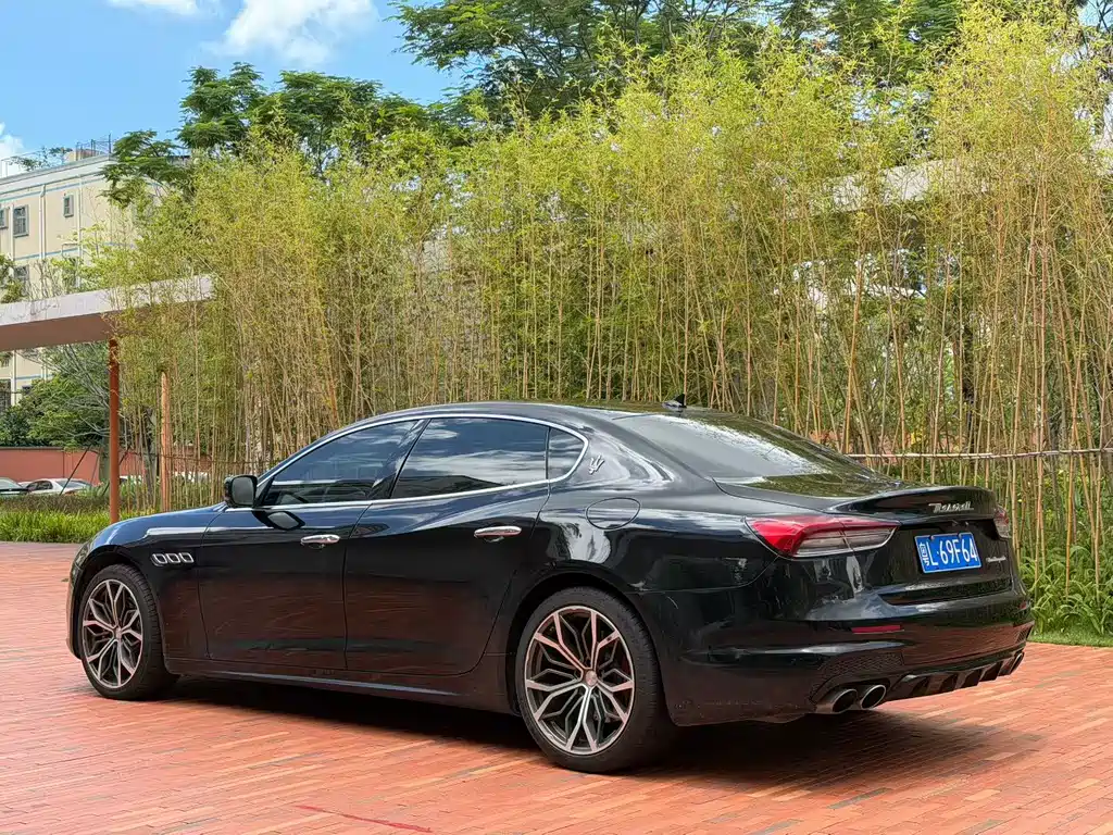 Maserati Quattroporte 2014