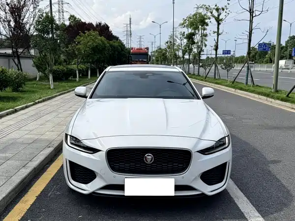 Jaguar XEL 2024