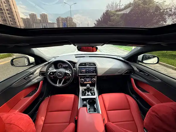 Jaguar XEL 2024