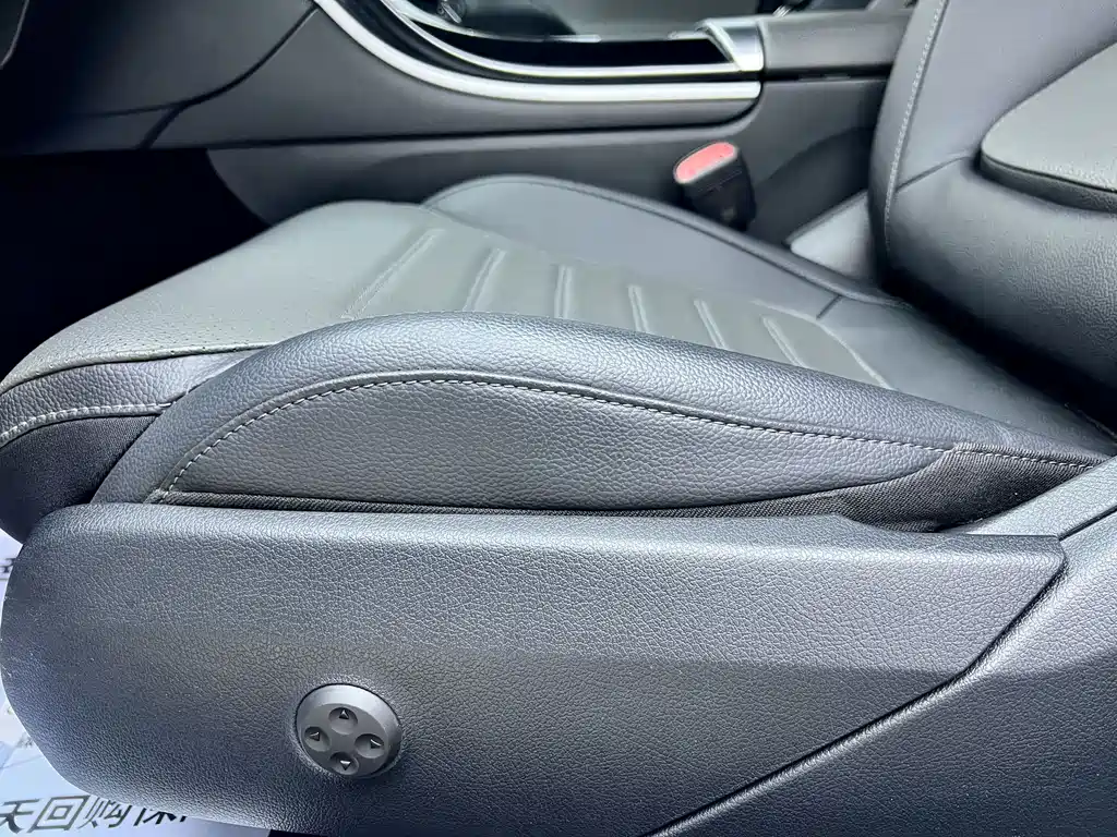 Mercedes-Benz C-Class 2022 — фото 17