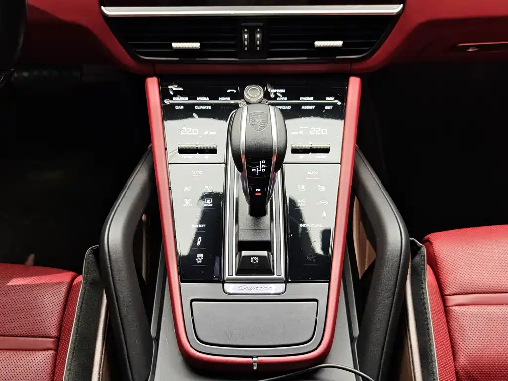 Porsche Cayenne 2023 — фото 11