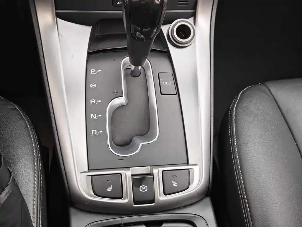 Chevrolet Captiva 2013 — фото 14