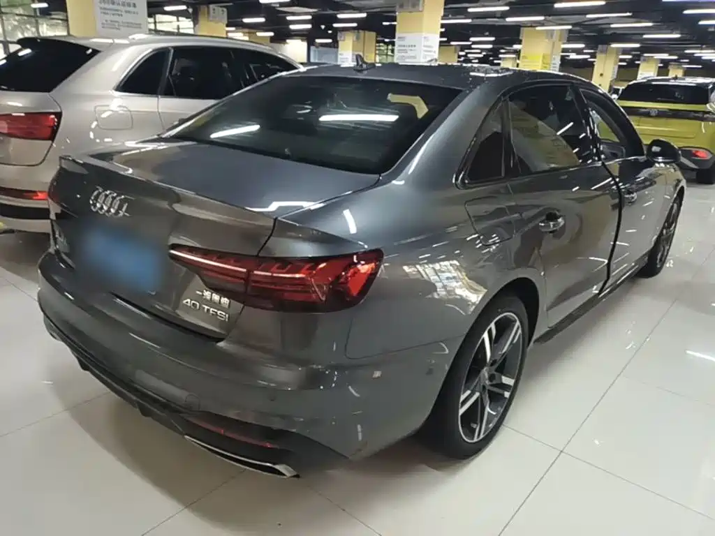 Audi A4L 2020