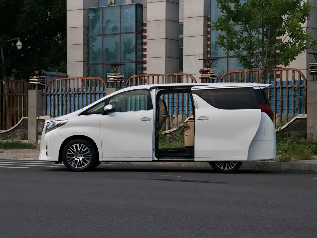 Toyota Alphard 2015 — фото 3