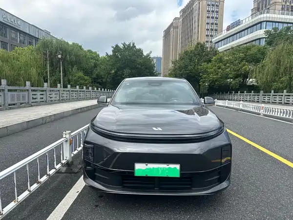 Li Auto L6 2024