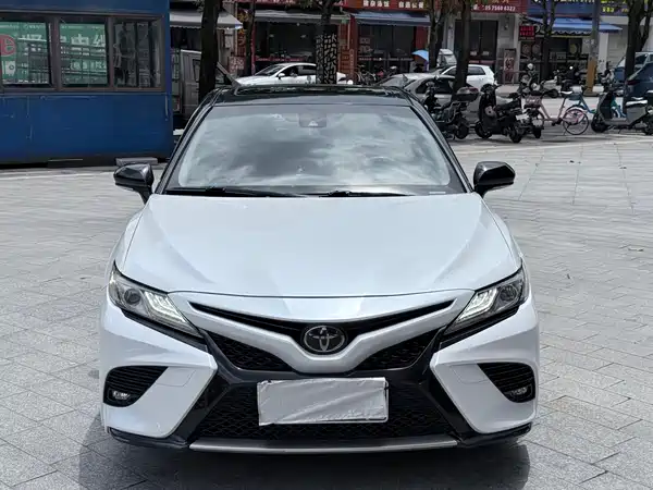 Toyota Camry 2018