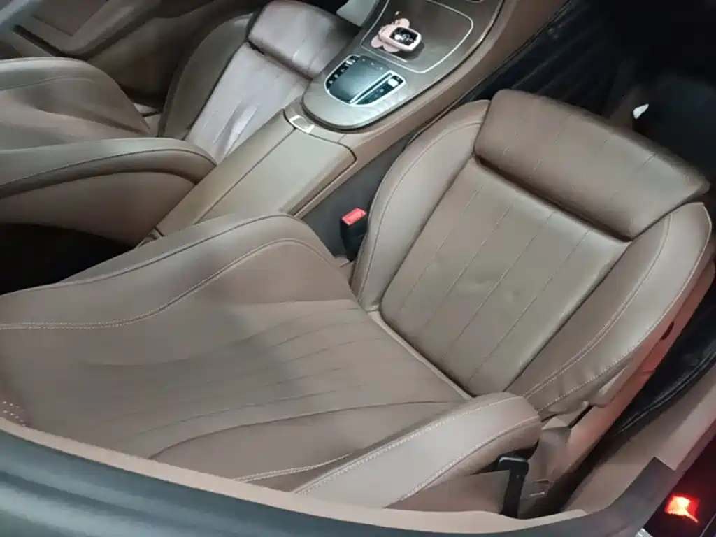 Mercedes-Benz E-Class 2020 — фото 25