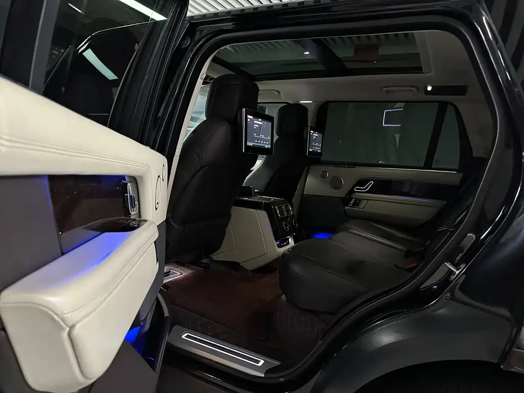 Land Rover Range Rover 2020 — фото 14
