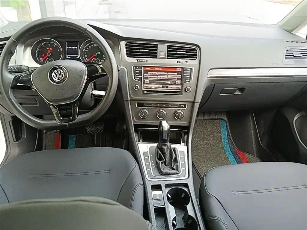 Volkswagen Golf 2016 — фото 10
