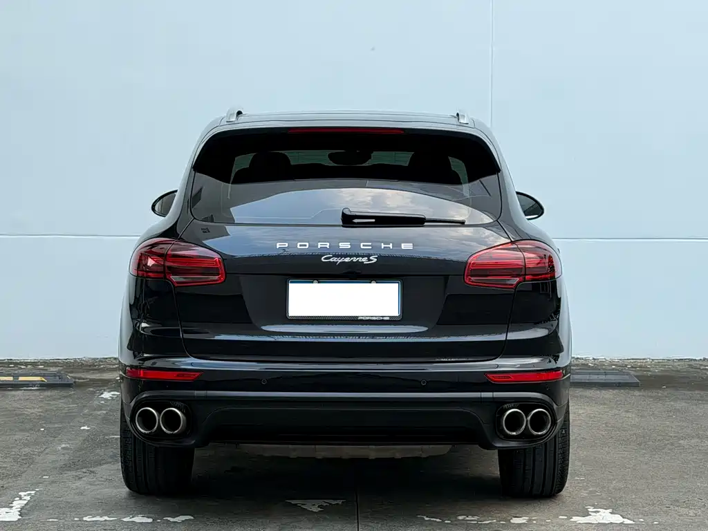 Porsche Cayenne 2017 — фото 12