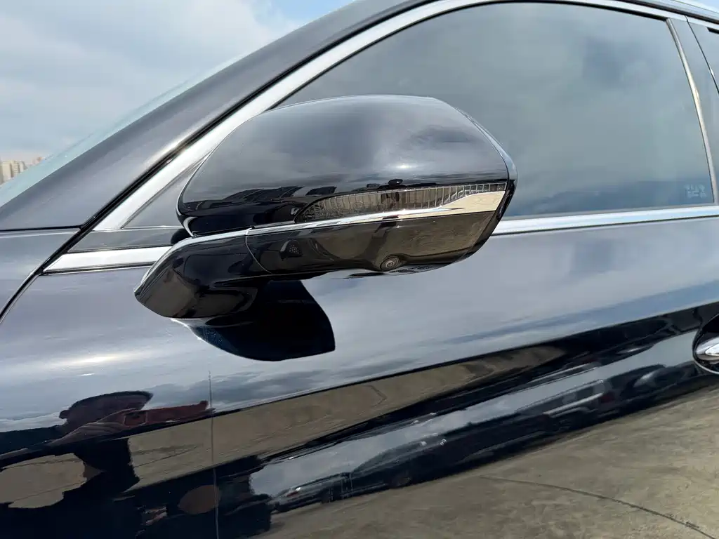 Hongqi HS5 2024
