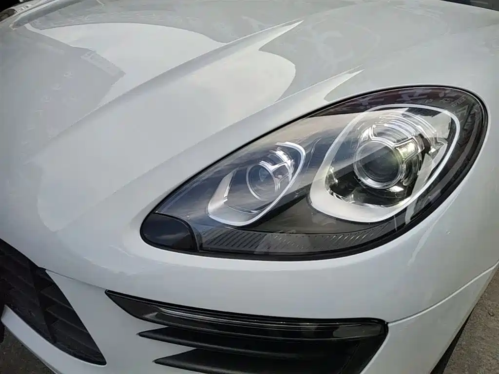 Porsche Macan 2017 — фото 24