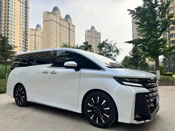 Toyota Vellfire 2025