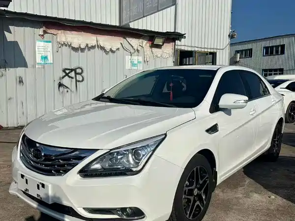 BYD G5 2015