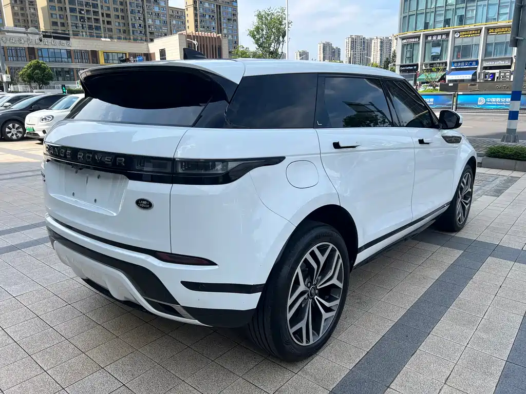 Land Rover Evoque 2022 — фото 19