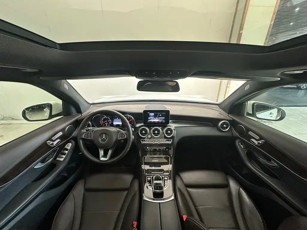 Mercedes-Benz GLC 2017 — фото 15