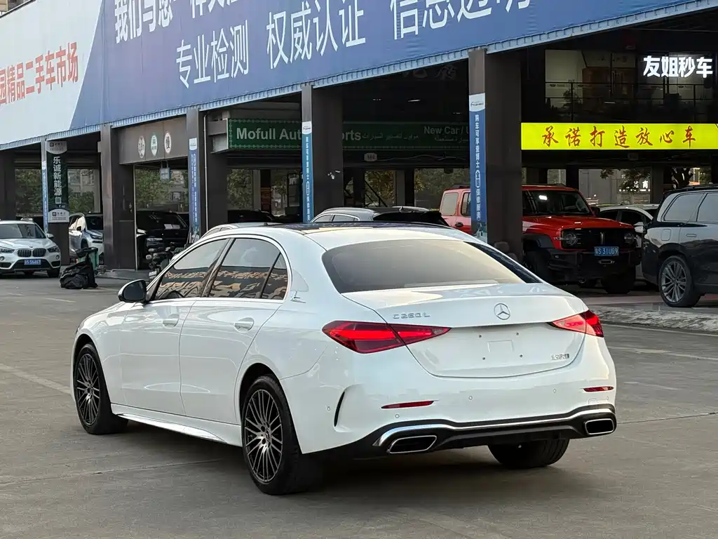 Mercedes-Benz C-Class 2025 — фото 18