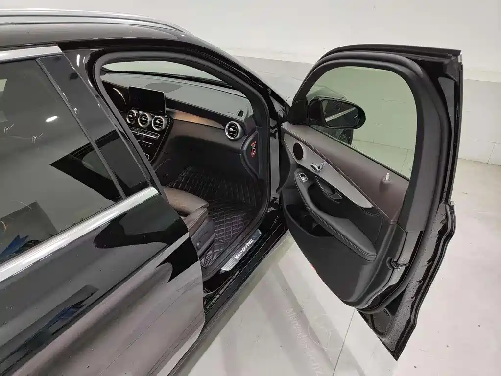 Mercedes-Benz GLC 2020 — фото 20