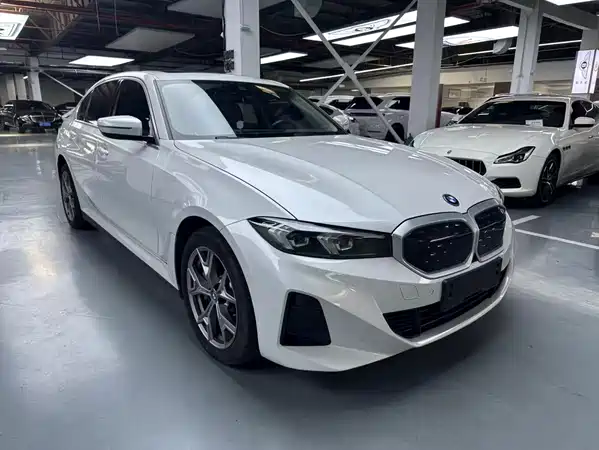 BMW i3 2023