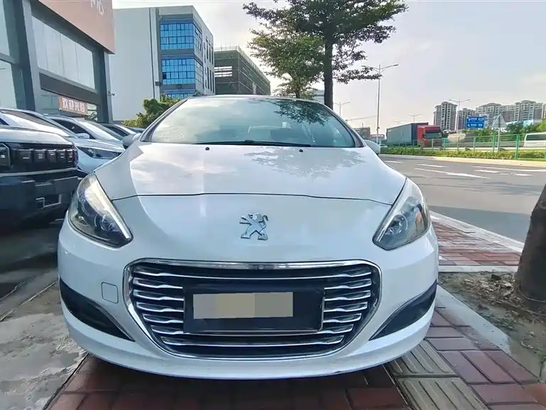 Peugeot 308 2015