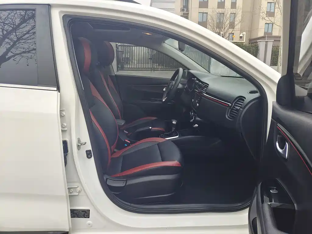 Kia KX Cross 2017 — фото 13
